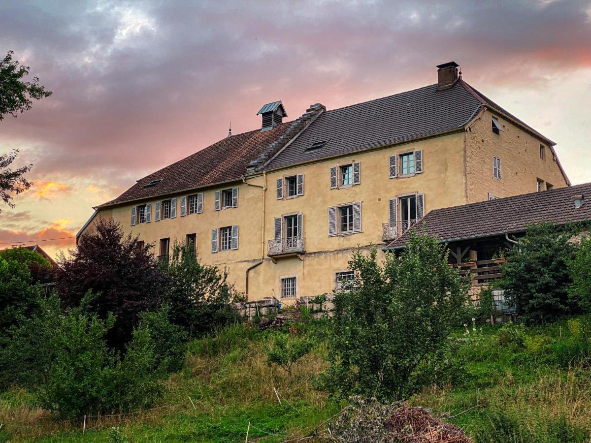 Vila Lisons Des Sources Nans-sous-Sainte-Anne Exteriér fotografie
